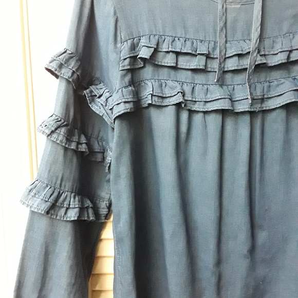 J Crew Ruffle Chambray Tiered Peasant Top BluBoho - Picture 12 of 12